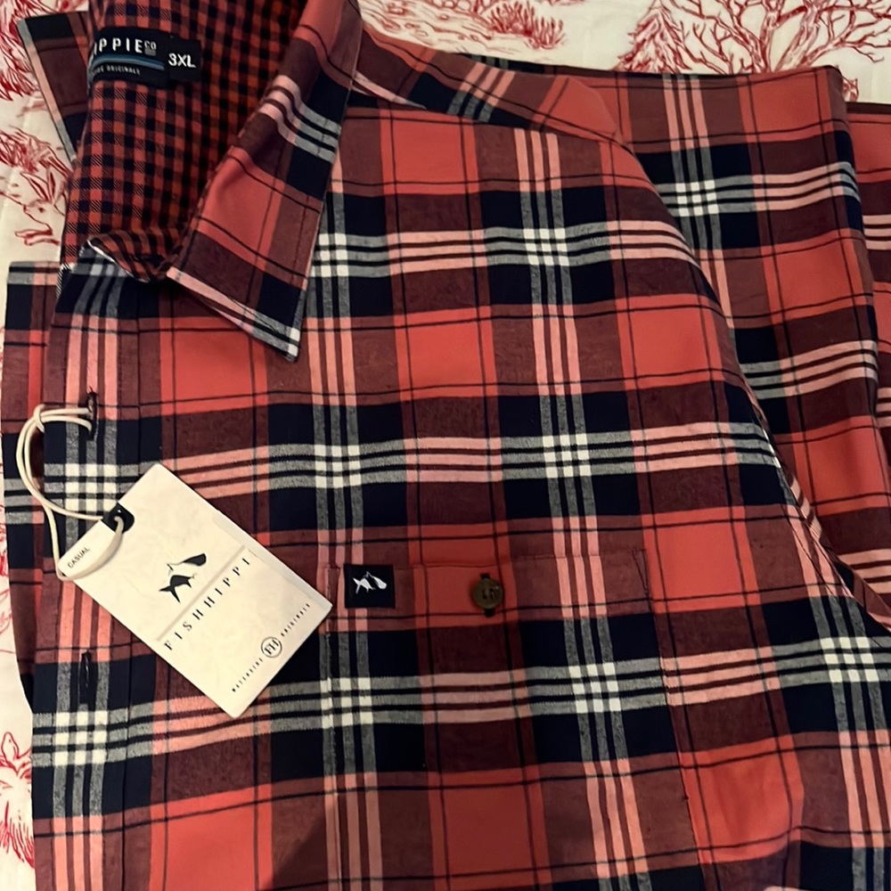 Fish Hippie Co men’s button up shirt
